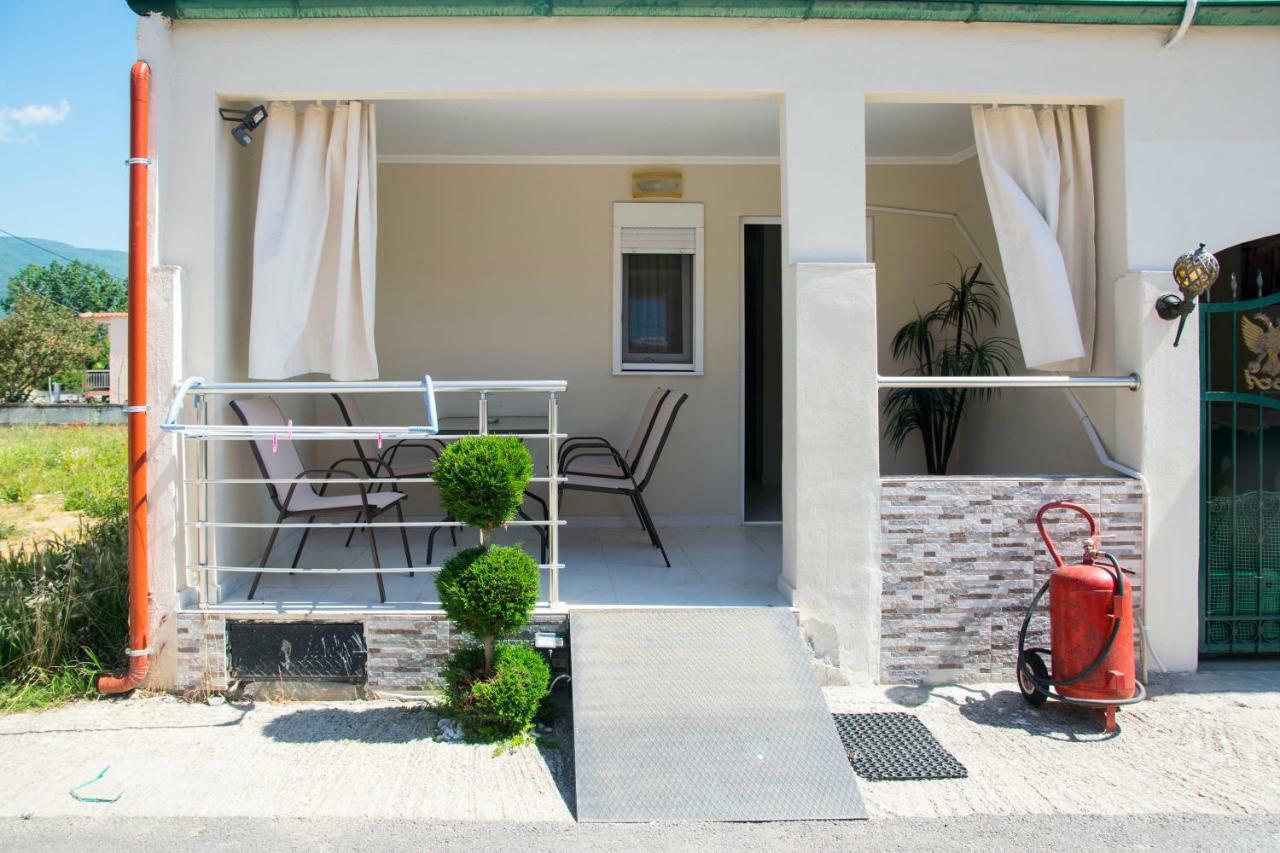 Villa Filimon Vrasná Exteriér fotografie